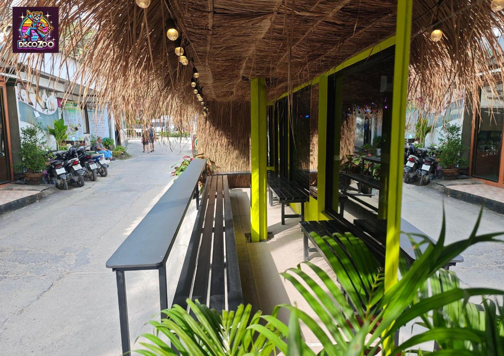 Disco Zoo Bar & Hostel Хаад Рин Экстерьер фото